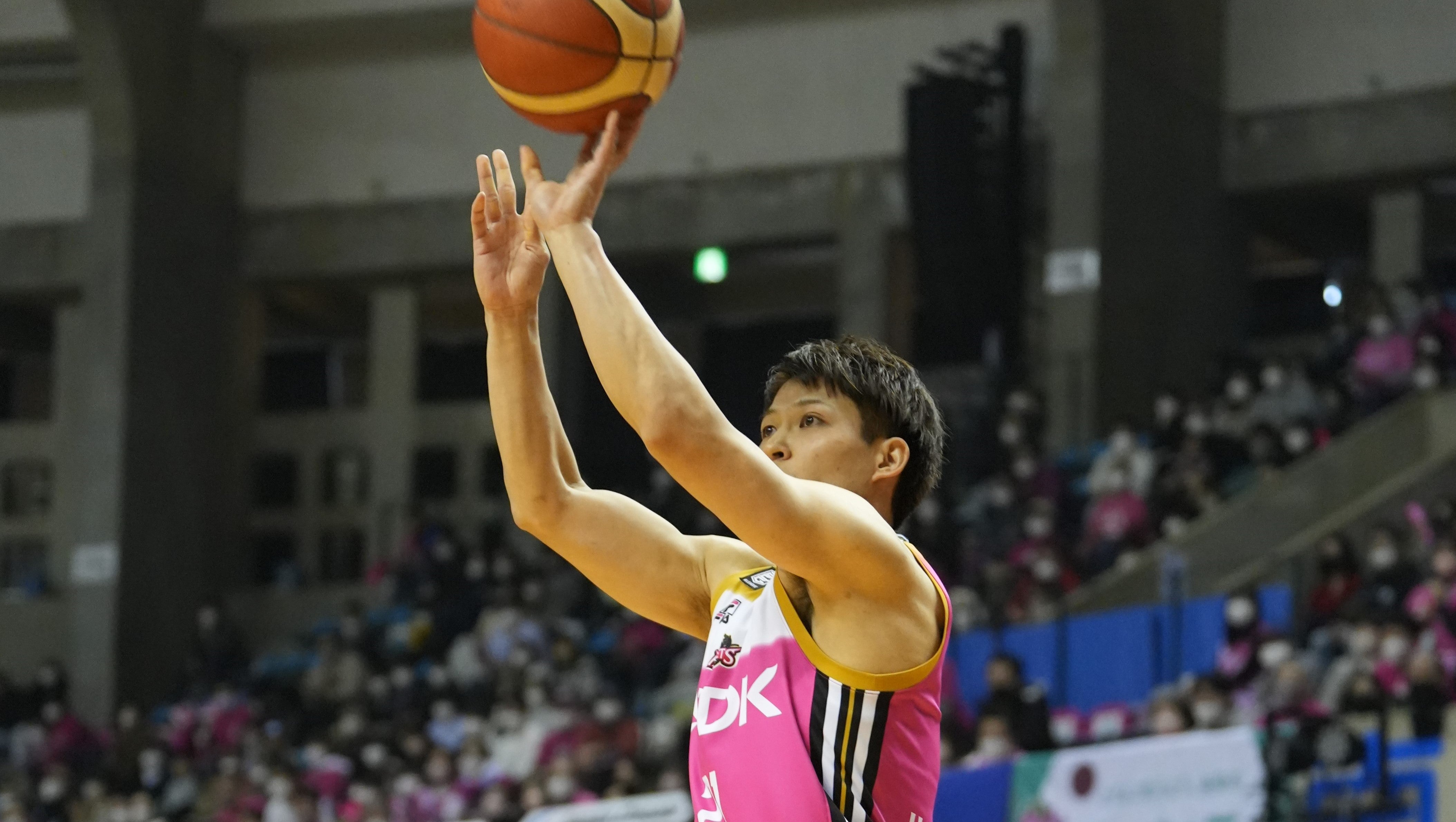 競パン アリーナ 早稲田エンジ色 3Sサイズ 使用感あります